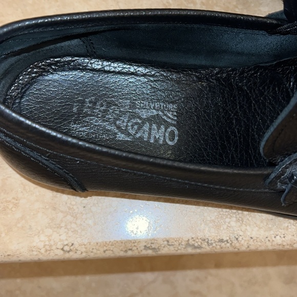 MEN’S SALVATORE FERRAGAMO  LOAFER SIZE 11D🤎🖤🩶 - Picture 4 of 7